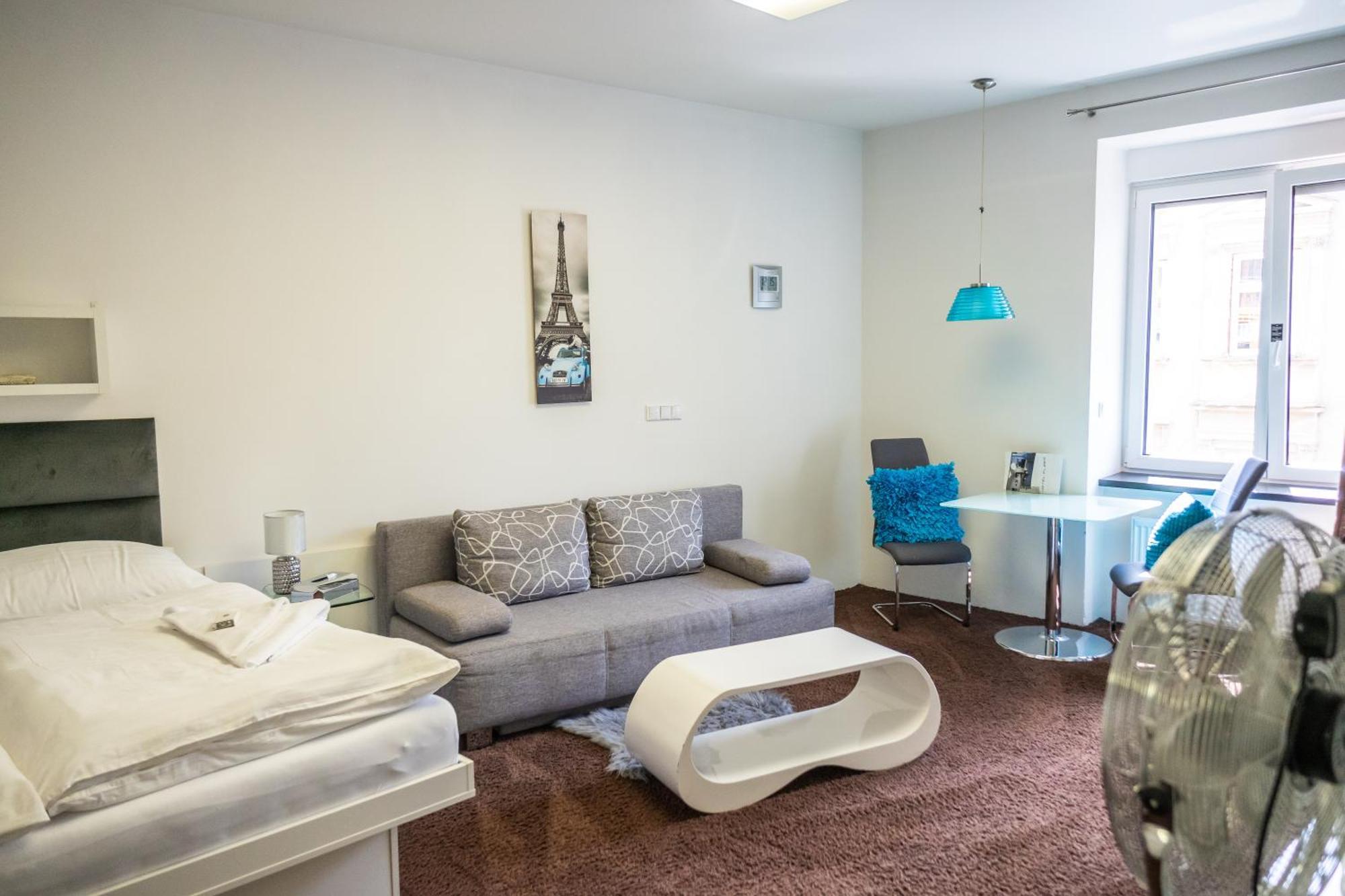 Hotel Plzen Luaran gambar