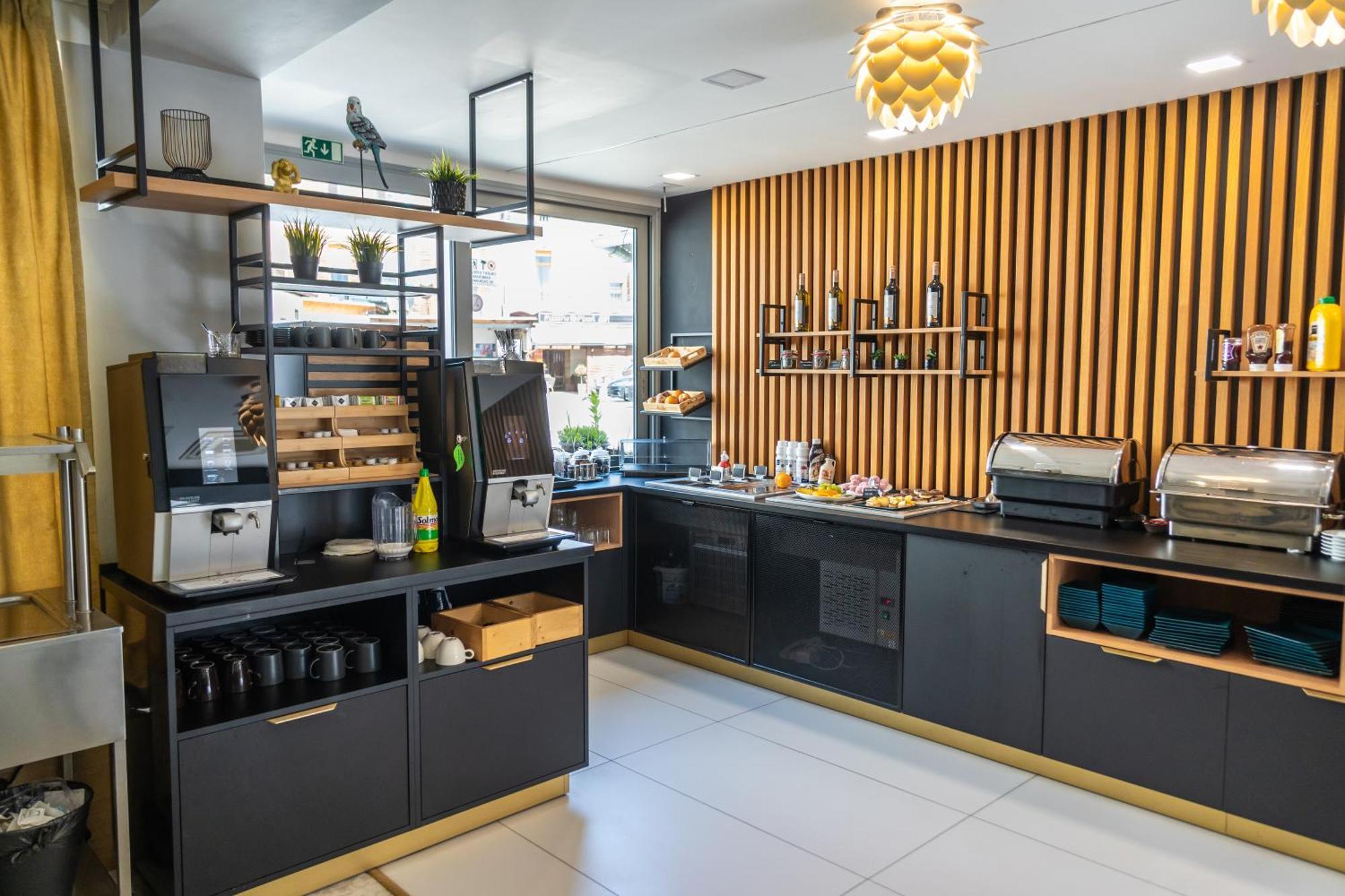 Hotel Plzen Luaran gambar
