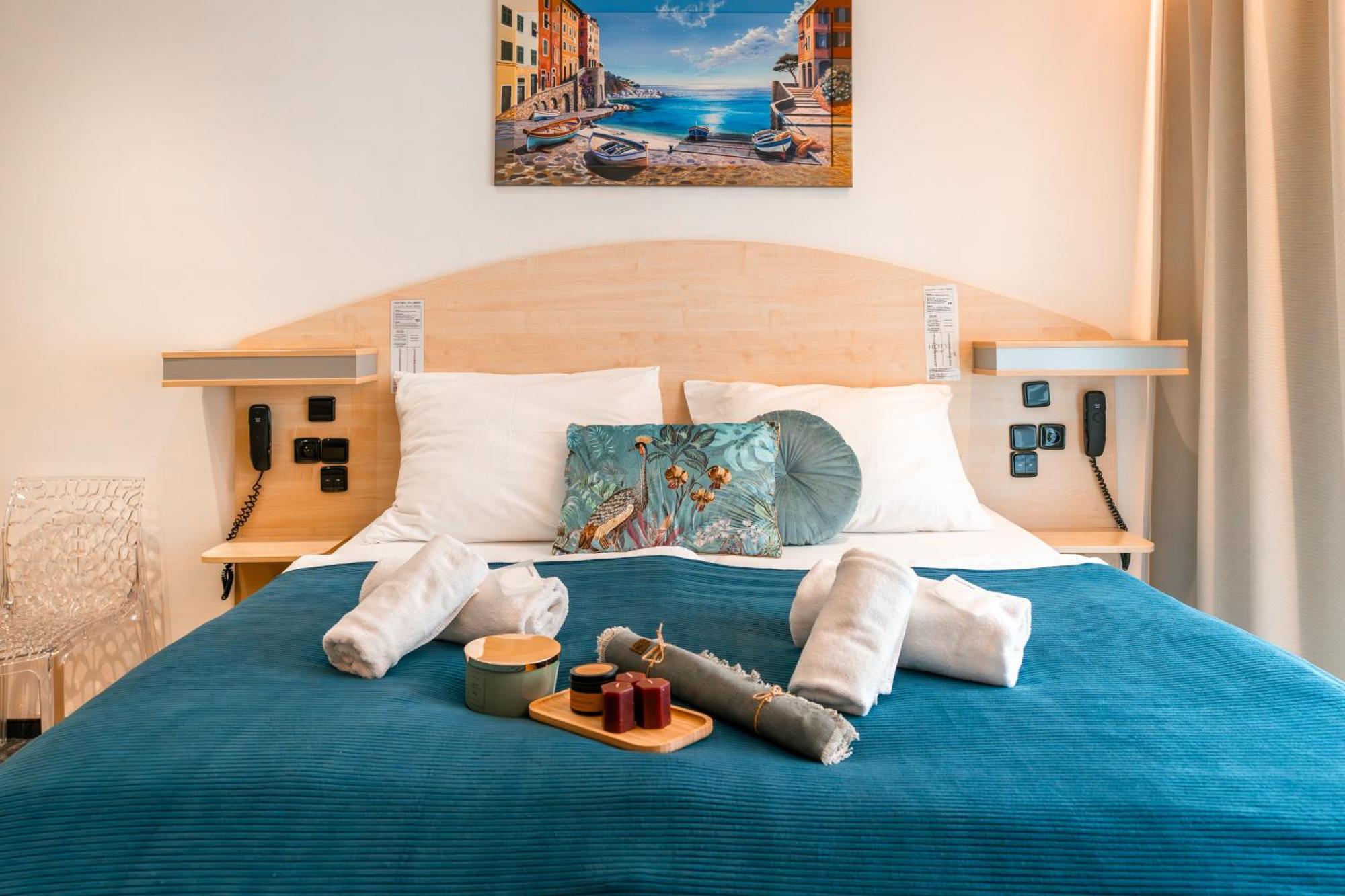 Hotel Plzen Luaran gambar